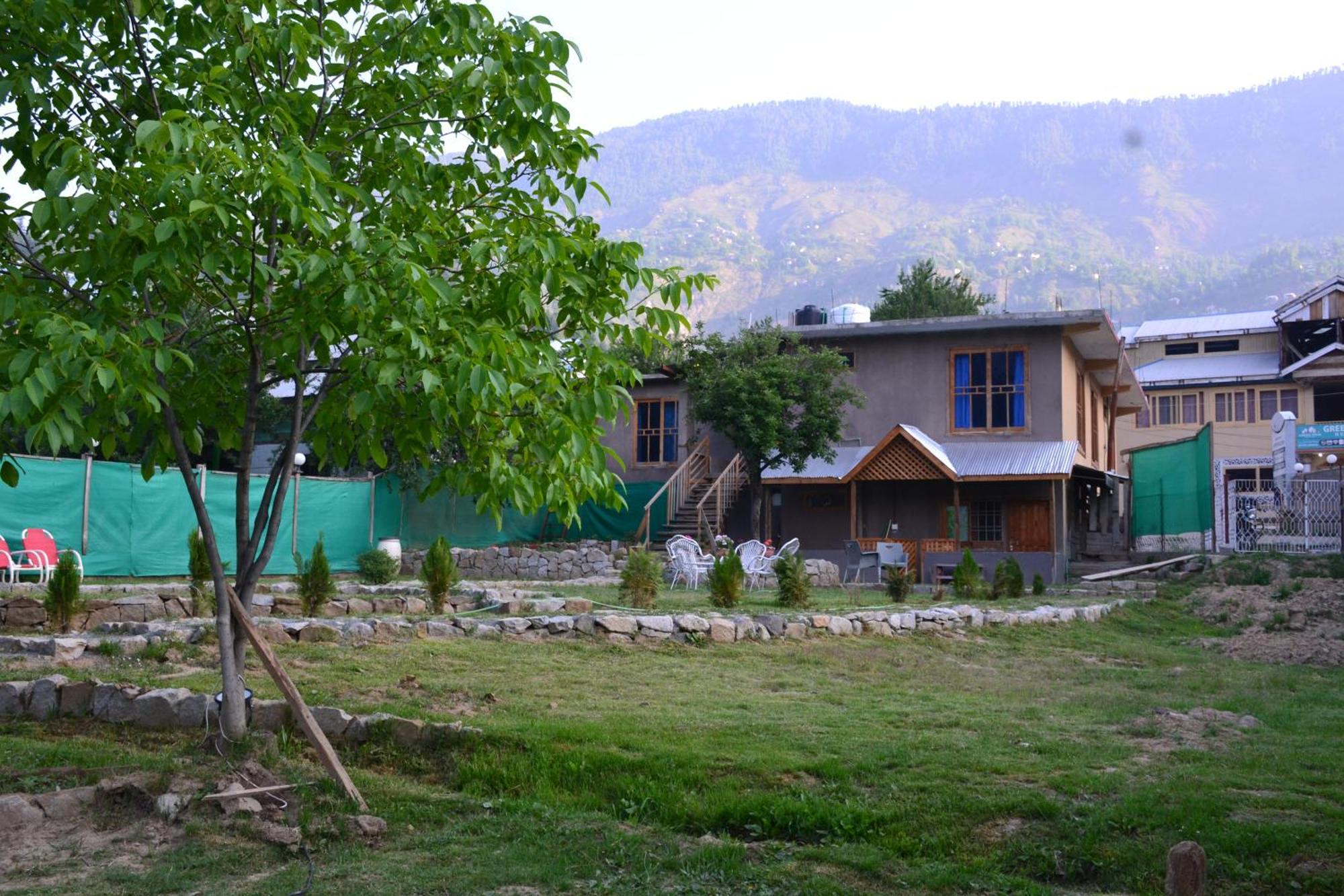West End Lodges Neelum Extérieur photo
