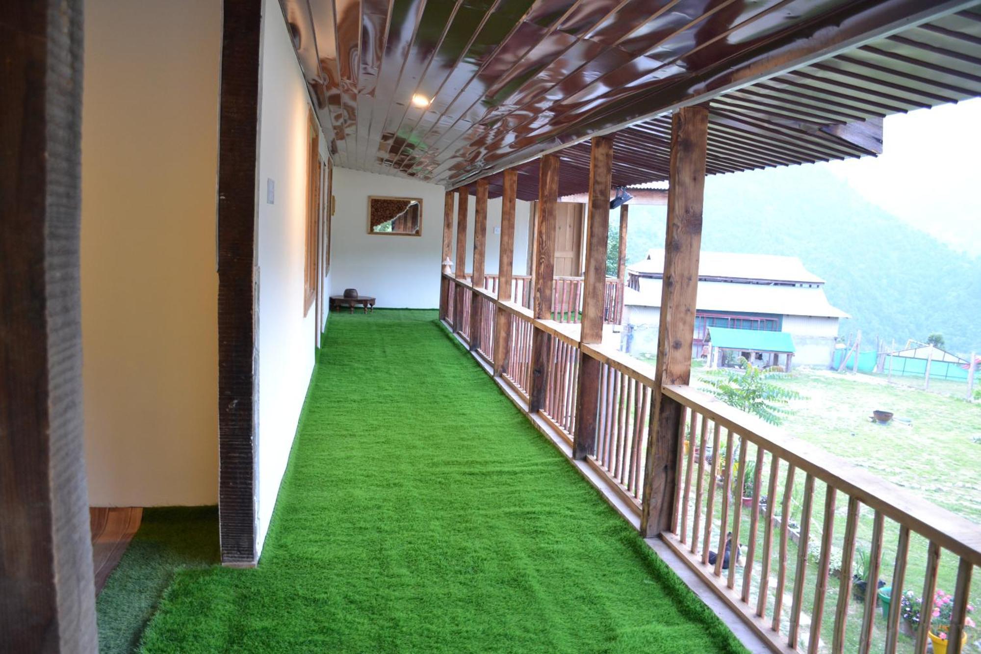 West End Lodges Neelum Extérieur photo